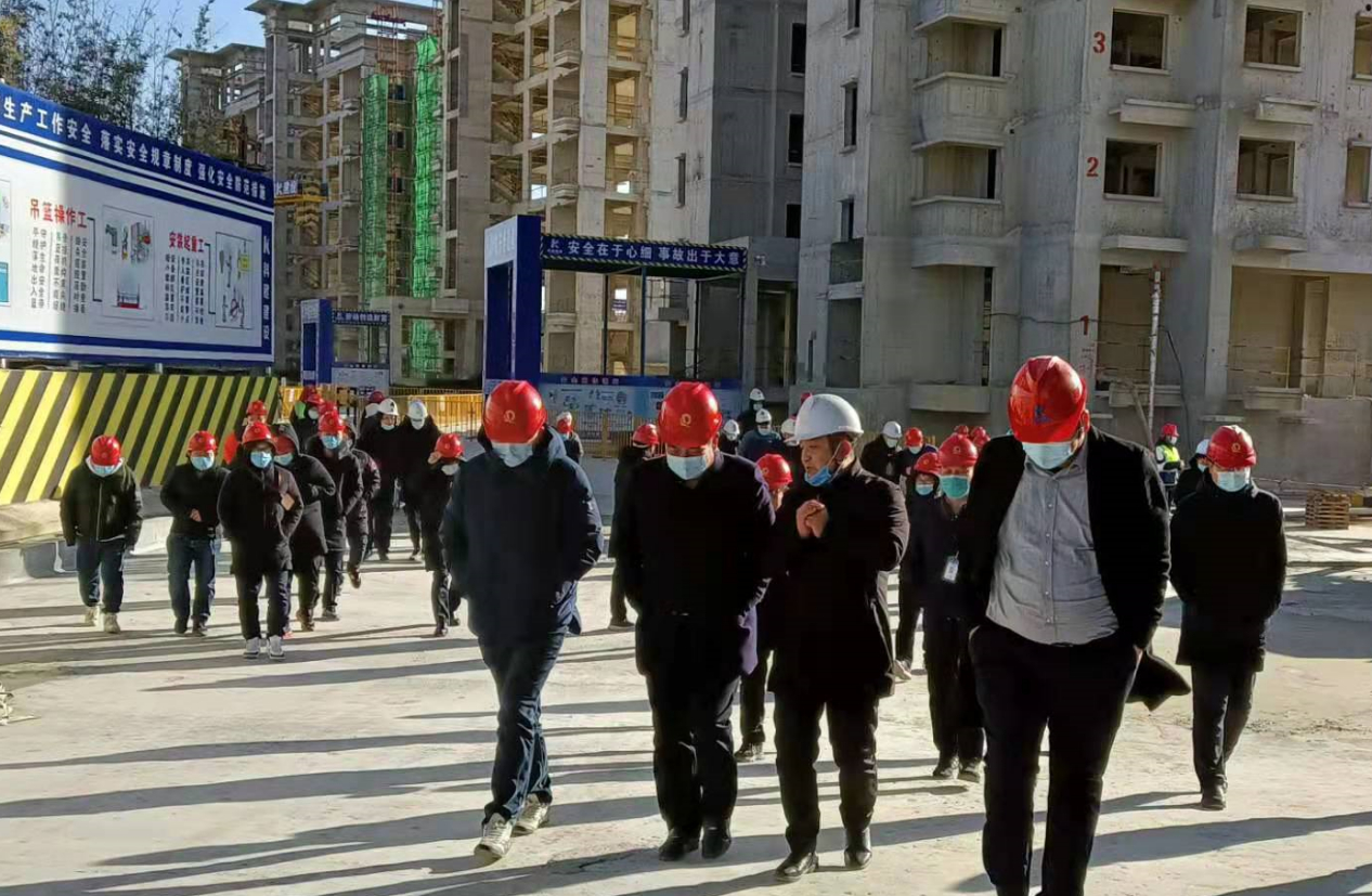 鄭州市控塵辦揚(yáng)塵防控工作現(xiàn)場交流會(huì)在鄭州恒大林溪苑壹號(hào)院項(xiàng)目順利舉行